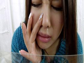 美女の高粘度鼻水鑑賞　サンプル画像10